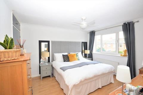 21 Darlinghurst Road, Folkestone, CT19 4PL