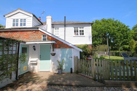4 bedroom cottage for sale, Peasmarsh, Rye TN31