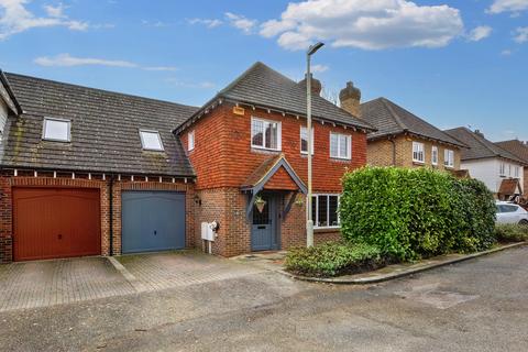 5 bedroom link detached house for sale, Brisley Court, Ashford TN23