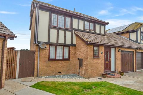 3 bedroom semi-detached house for sale, Ellis Drive, New Romney TN28