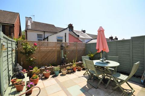 56 Garden Road, Folkestone, CT19 5RA
