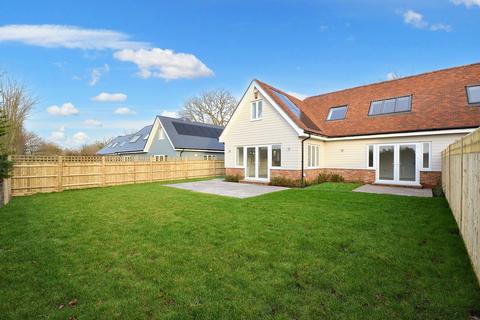 3 bedroom semi-detached house for sale, Little Surrenden, Bethersden TN26