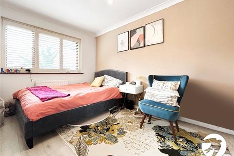 2 bedroom flat to rent - Brantwood Way, Orpington, BR5