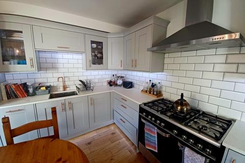 3 bedroom semi-detached house to rent - Well House Drive, Leeds, West Yorkshire, LS8