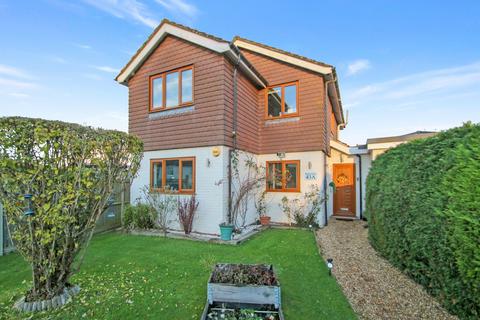4 bedroom detached house for sale, Woodchurch, Ashford TN26