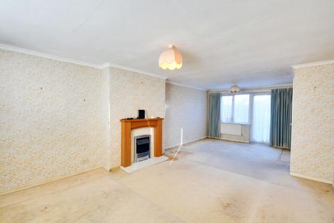19 Chichester Close, Ashford, TN23 4QB