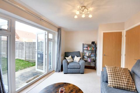 13 Nuthatch Drive, Finberry, Ashford, TN25 7AA