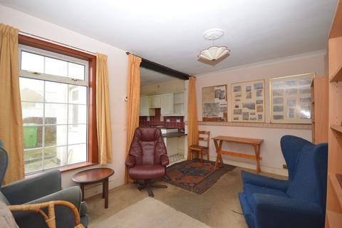 68 Park Road, Folkestone, CT19 4DQ