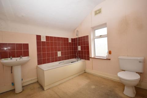 68 Park Road, Folkestone, CT19 4DQ