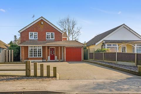 4 bedroom detached house for sale, Canterbury Road, Ashford TN25