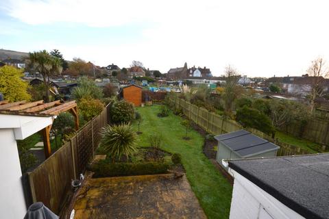 18 Dolphins Road, Folkestone, CT19 5PL