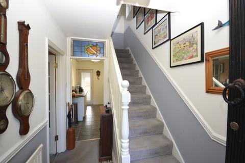 18 Dolphins Road, Folkestone, CT19 5PL