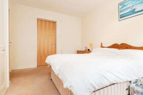 2 bedroom flat to rent - 2347L – Albion Gardens, Edinburgh, EH7 5NS
