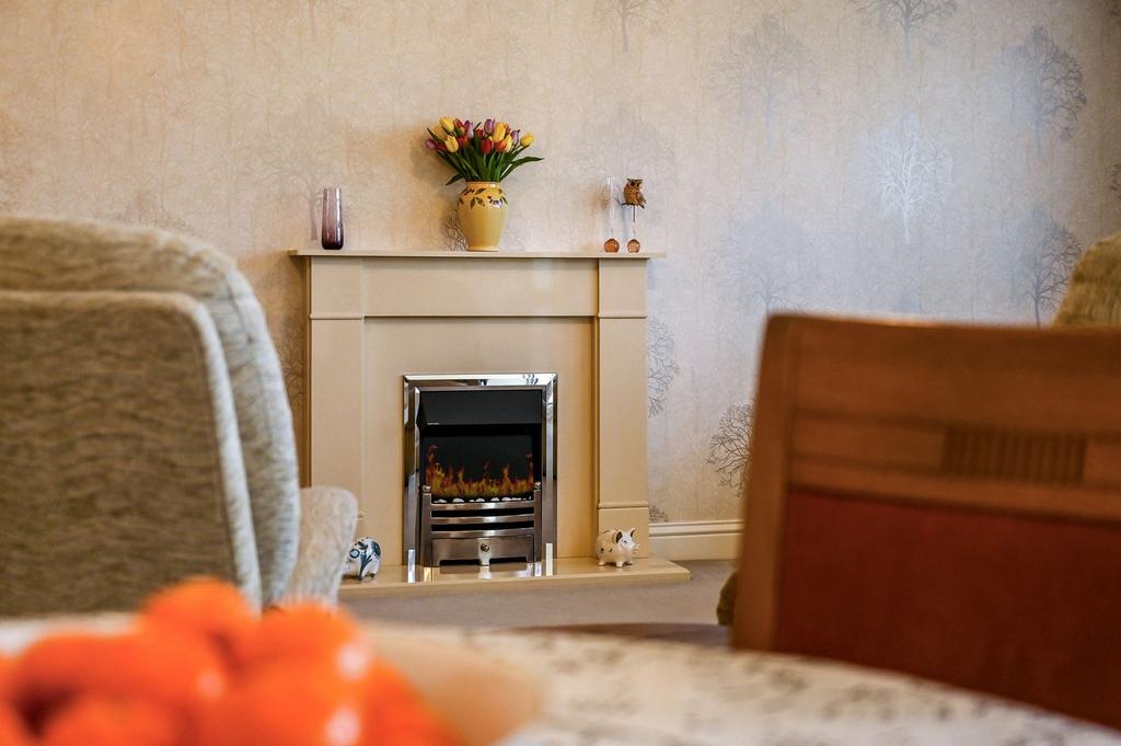 Sitting Room with Dining Area