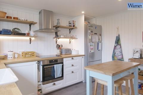 3 bedroom cottage for sale, Rye Harbour, Rye TN31