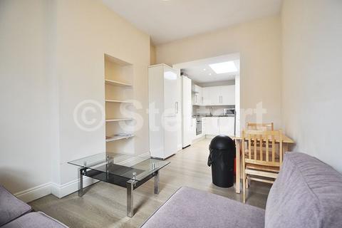 2 bedroom apartment to rent - Holloway Road, London, N7