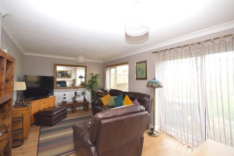 49 Grasmere Gardens, Folkestone, CT19 5JL