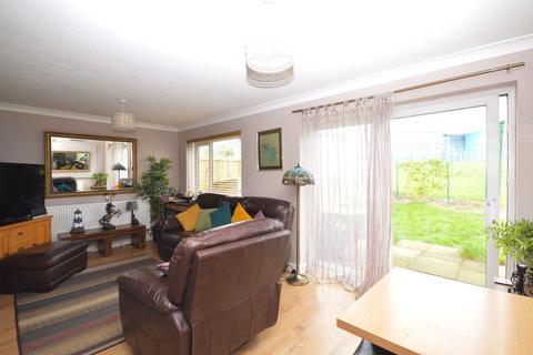 49 Grasmere Gardens, Folkestone, CT19 5JL
