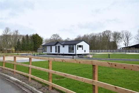 2 bedroom bungalow for sale - The Spinney, Gatenby, Northallerton, DL7