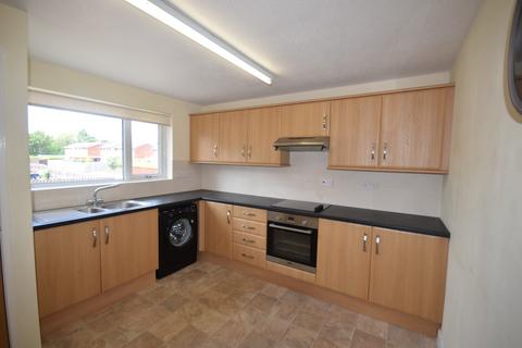 2 bedroom flat to rent - Gwydyr Way, Wrexham, LL13