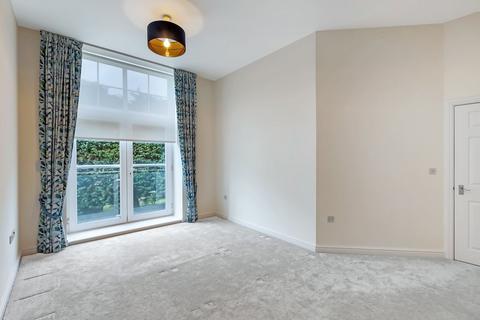 2 bedroom flat for sale, Mill Fold, Addingham, Ilkley, West Yorkshire, LS29