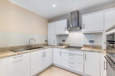 2 bedroom flat for sale, Mill Fold, Addingham, Ilkley, West Yorkshire, LS29