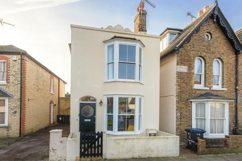 3 bedroom detached house for sale, Fountain Street, Whitstable CT5