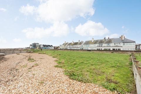 2 bedroom terraced house for sale - West Beach, Whitstable CT5