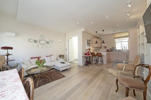 3 bedroom apartment to rent, Brewster Gardens, W10