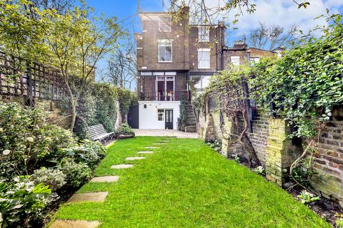 27 Cassland Road, London, E9 7AL