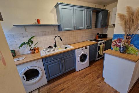 2 bedroom end of terrace house for sale - Henhayes Lane, Crewkerne, Somerset, TA18