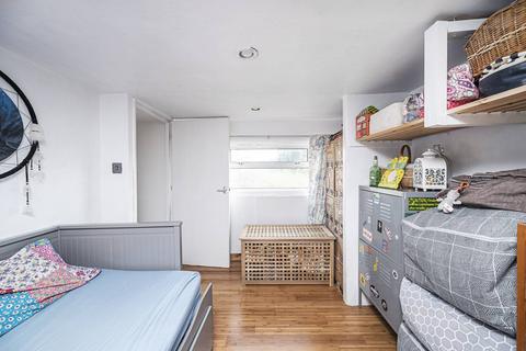4 bedroom end of terrace house for sale, Elm Park Road, Leyton, London, E10