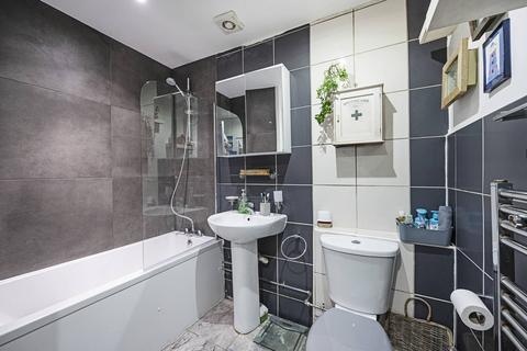 1 Elm Park Road, London, E10 7NX