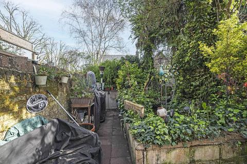 1 Elm Park Road, London, E10 7NX