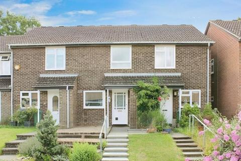2 bedroom terraced house for sale - Drake Close, Horsham, West Sussex