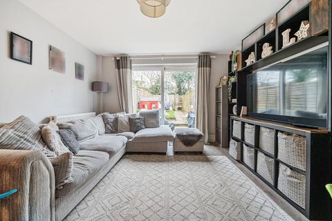2 bedroom terraced house for sale - Drake Close, Horsham, West Sussex