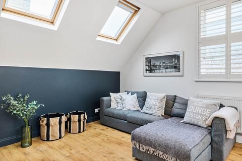 1 bedroom apartment for sale, Station Masters House, Earlsfield Road, SW18