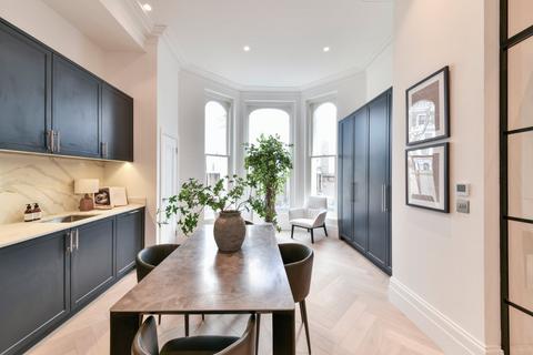 Flat 2, 26 Redcliffe Gardens, London, SW10 9HA