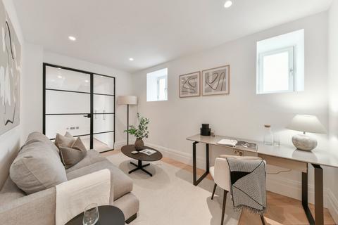 Flat 2, 26 Redcliffe Gardens, London, SW10 9HA