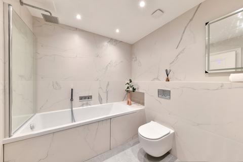 Flat 2, 26 Redcliffe Gardens, London, SW10 9HA