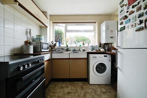 3 bedroom semi-detached house for sale - The Wadeys, Billingshurst, West Sussex