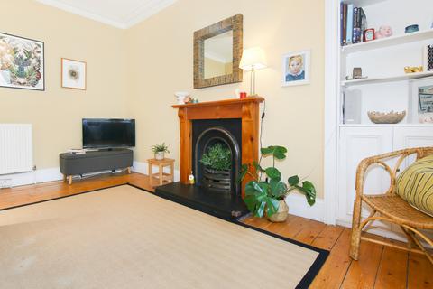 2 bedroom flat for sale - 38 (2F1), Fowler Terrace, Polwarth, EH11 1DA