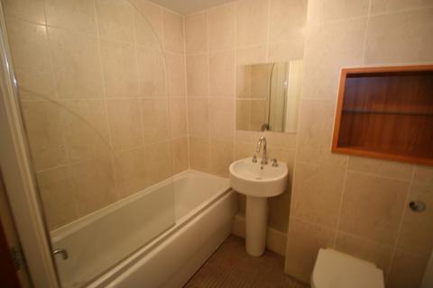 1 bedroom flat to rent, Cameronian Square, Gateshead NE8