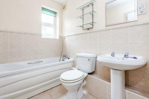 29 Bowes Close, Horsham, RH13 5SZ