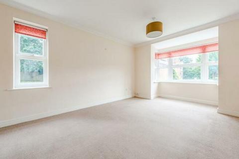 29 Bowes Close, Horsham, RH13 5SZ