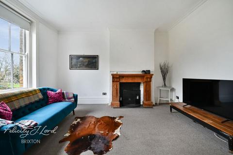1 bedroom flat for sale - Kings Avenue, London, SW12