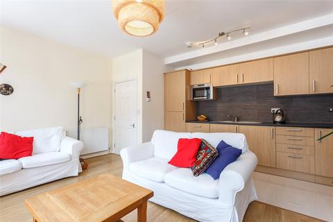 2 bedroom apartment to rent - Peascod Street, Windsor, Berkshire, SL4