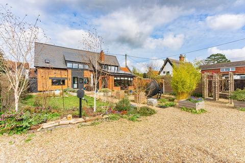 4 bedroom barn conversion for sale, The Street, Brundall