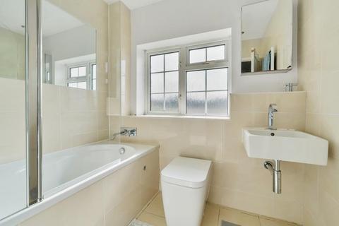 20, Harrow Court Bath Road, Reading, RG1 6JF