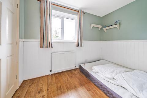 2 bedroom maisonette for sale, Saltdean Close, Crawley, West Sussex